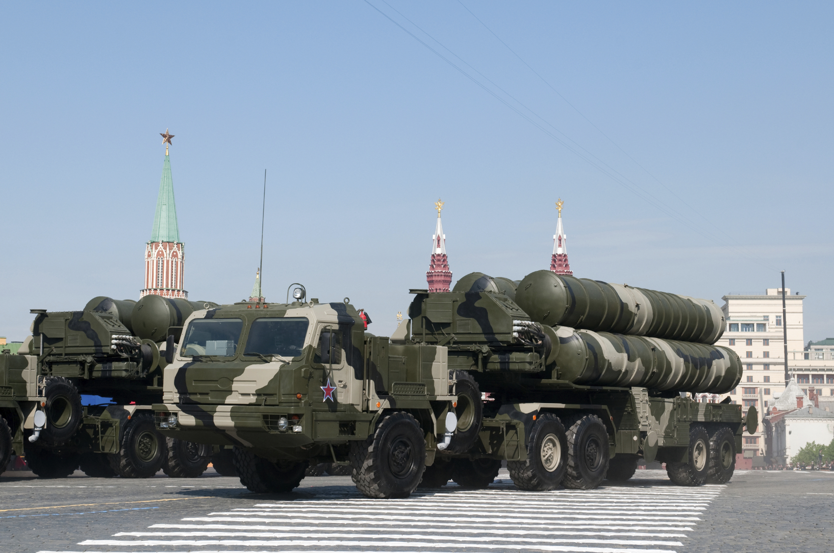 Missile-systems-S-400-triumph-on-Red-Square