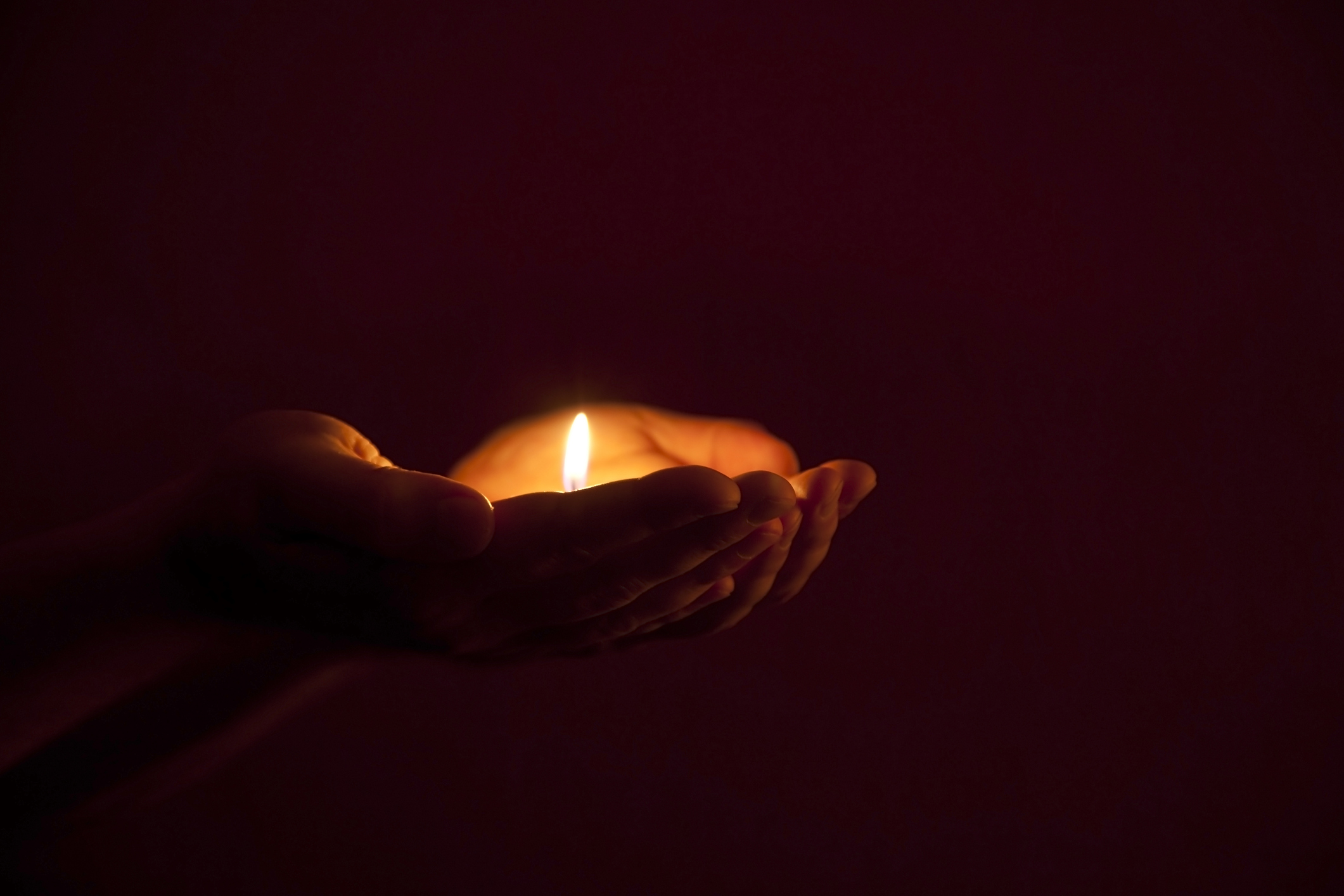 candle in hand